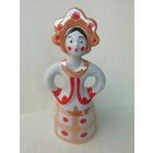 Фарфоровая статуэтка-1