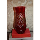 Ваза из красного стекла, времён СССР, высота 23.5 см.