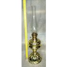 Латунная керосиновая лампа со стеклом.