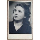 Фотопортрет женщины. 1940 г. Прага. 8.5х13.5 см