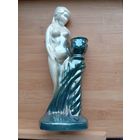 Статуэтка девушка ню с вазой