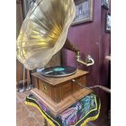 Старинный граммофон, Европа, полностью рабочий, много лотов с рубля