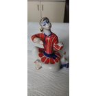 Статуэтка имеет дефект