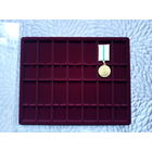 Планшет на 14 знаков на узкой колодке.