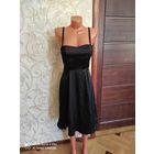 Коктейльные платья черного цвета на 44-46 размер.