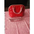 Сумка красная, лакированная Мэри Кэй