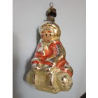 Елочная игрушка СССР . Ребенок на санках