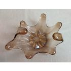 Вазочка мелочевница медовая Медуза, гутная. Чехословакия