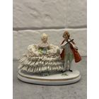 Статуэтка Дама и скрипач. Кружевной фарфор. Распродажа коллекции!!!