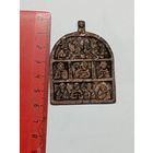 Меднолитая путевая иконка,царь Ирод(?),иудей(?) и святые.Не атрибутирована.Горелая.