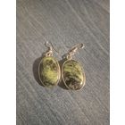 Серьги . (Камень,стекло)не понятно. См.фото