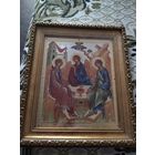 Икона Троица золочение отличная в киоте 28/24