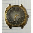 Позолоченные часы Луч. Au10. Встряхнув, секунд 5-7 пройдут и останавливаются. Требуется замена стекла.