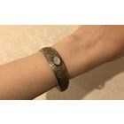 Браслет с перламутровой вставкой и узором