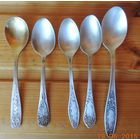 Ложки чайные  (4 шт.), десертная, крайняя слева с позолотой, мельхиор, СССР