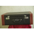 Чемодан   ( 52 х 56,5 , высота 20 см )