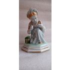 КОЛЛЕКЦИОННАЯ ФАРФОРОВАЯ СТАТУЭТКА АЛЁНУШКА МАЛАХИТОВАЯ ШКАТУЛКА МИНСК ФФЗ ОРИГИНАЛ  .  Распродажа Коллекции !!! . Экспресс  Аукцион с рубля без МПЦ   .Много лотов в продаже .