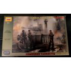 Сборная модель ВОВ Немецкие танкисты 1943-1945 г 1/35 Звезда 3614