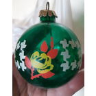 Ёлочная игрушка.  Красивый зеленый шар. (Ц)