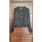 Брендовый жакет D&G на 40-42 размер. Очень красивая переливающаяся ткань, приятная на ощупь. Длина 57 см, длина рукава 57 м (без учета манжета, можно регулировать), ПОталии 34 см, ПОгруди 42 см. Хорош