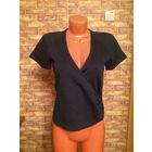 Плотненькая майка-кофточка на 42-44 размер темно-синего цвета, отлично выглядит.