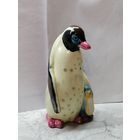 Фаянсовая статуэтка пингвин и пингвиненок