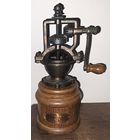 Мельница для перца. Винтаж. Европа.