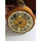 Часы механические Весна .