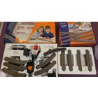 Железная дорога Roco. Рельсовый состав на подложке из 2 наборов + вагон, 2 пульта. масштаб N0