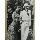 ЧЕРНО-БЕЛАЯ ОТКРЫТКА, ЗВЕЗДЫ СОВЕТСКОГО КИНО. КАДР ИЗ ФИЛЬМА "ЖЕСТОКИЙ РОМАНС", ЛАРИСА ГУЗЕЕВА, НИКИТА МИХАЛКОВ.