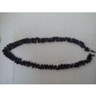 Бусы гранатовые.