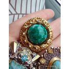 Брошь с пекинским зелёным стеклом