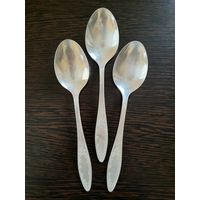 Ложки столовые "Пламя", мельхиор, 3 шт. одним лотом.