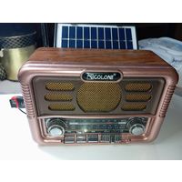Приёмник COLON с USB  с солнечной батареей . Аккумулятор в подарок .
