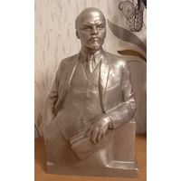 Бюст.Статуэтка.Ленин с книгой.