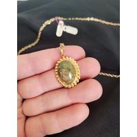 Кулон, эпидот, минерал