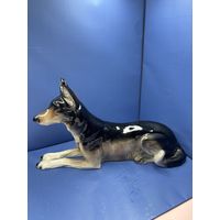 Статуэтка винтажная Лежащая овчарка фарфор