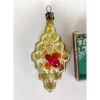 Ёлочная игрушка. Пчела на сотах.