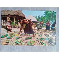 Этнография. О-в Самоа. Приготовления к традиционному празднику