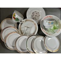 Тарелки блюдца рюмки СССР Всего 14 единиц Продаются одним лотом!!! Уточняйте наличие до выкупа лота!!!