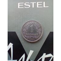 1 марка 1934 года не чстая