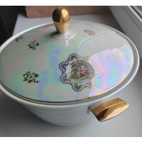 Супница от сервиза "Мадонна" с рубля.