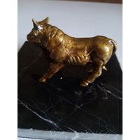 Статуэтка зубр бронза