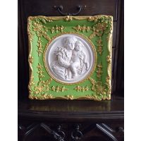 - Барельеф ЖОЗЕФИНА С МЛАДЕНЦЕМ НАПОЛЕОНОМ II 30х30х4 см