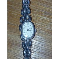 Часы механические ЛУЧ.