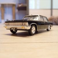 Модель автомобиля масштаб 1:43 ЗиЛ 117