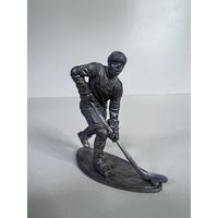 Статуэтка хоккеист ссср металл с рубля