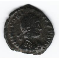 Римская Империя Гонорий 394-423 гг. Н.Э. ЛС - Бюст императора в диадеме вправо. ОC - Виктория возлагает на императора лавровый венок