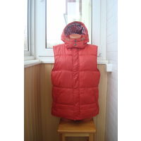 Жилет безрукавка с капюшоном 42-44-46 р