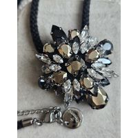 Колье Сваровски из лимитированной серит